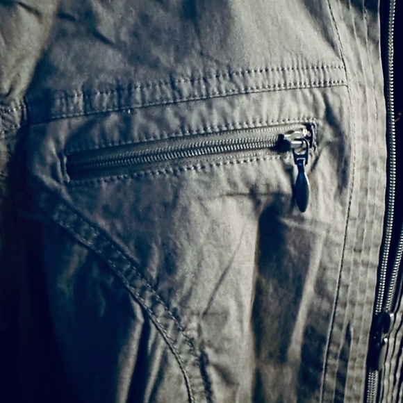 Embellished detail Jacket - Picture 3 of 8